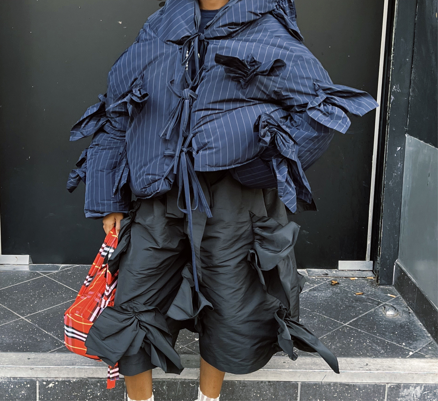 0. The Ruffles JORTS - Noir