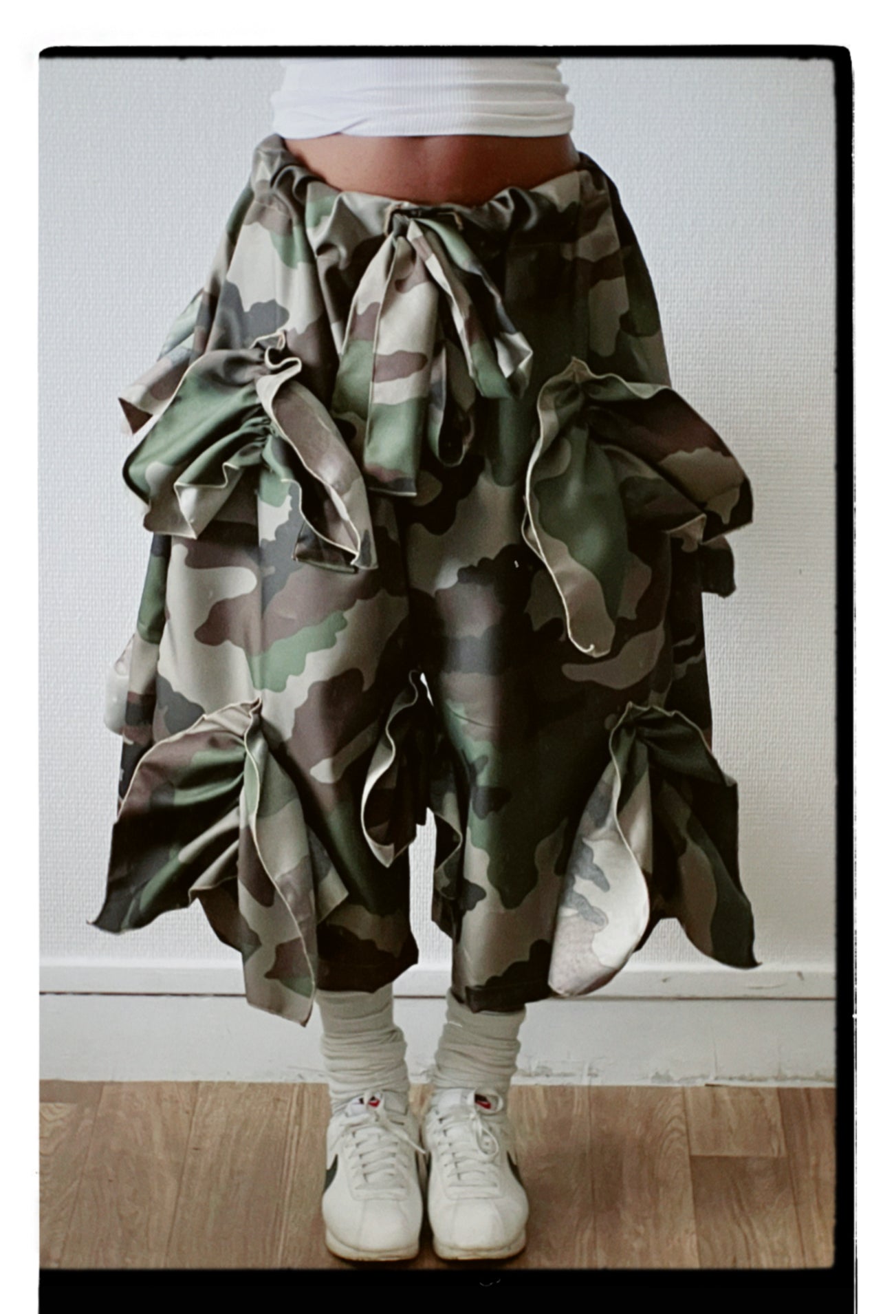 1. Ruffles jorts - camo