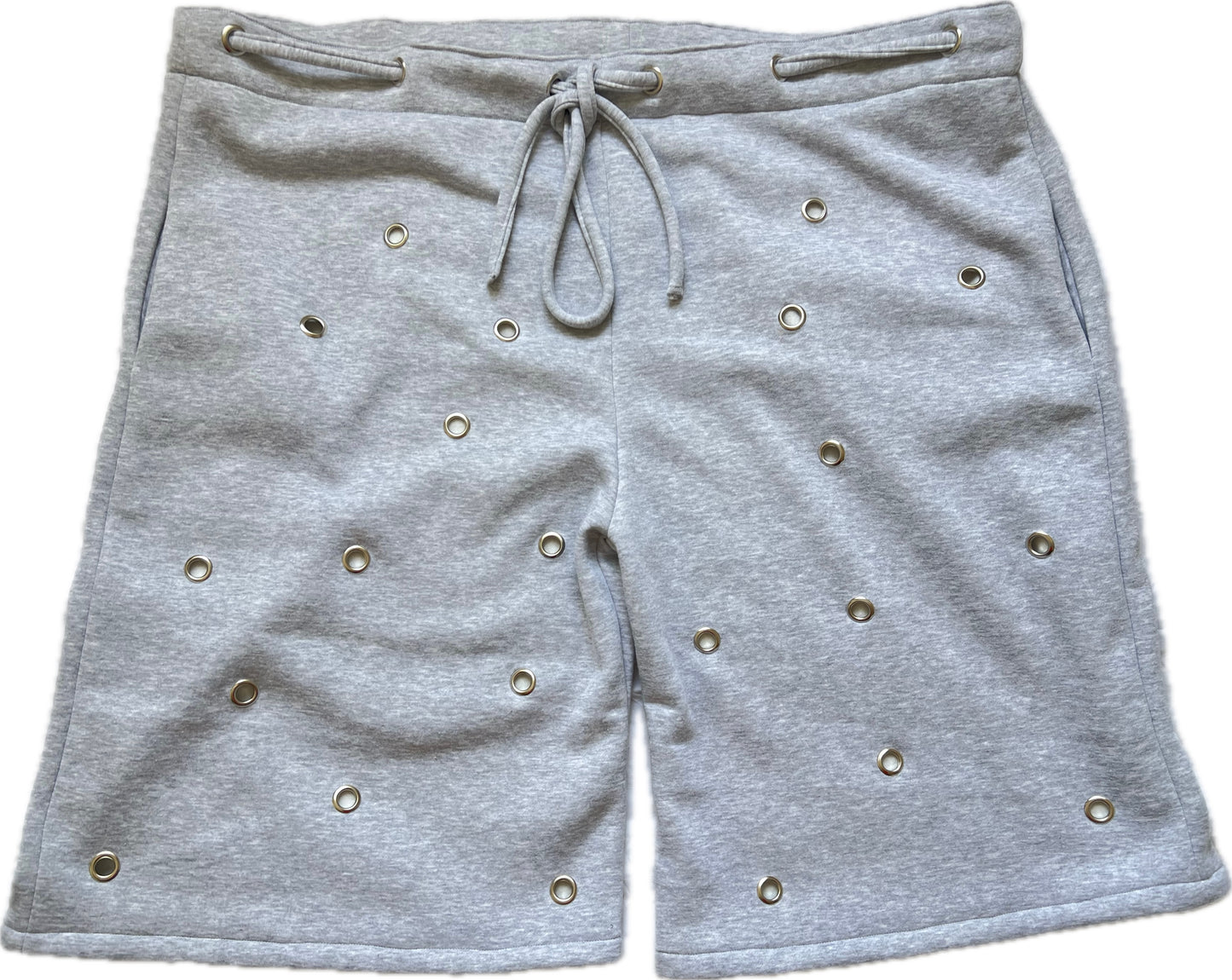 2.Sweat eyelets jorts - grey