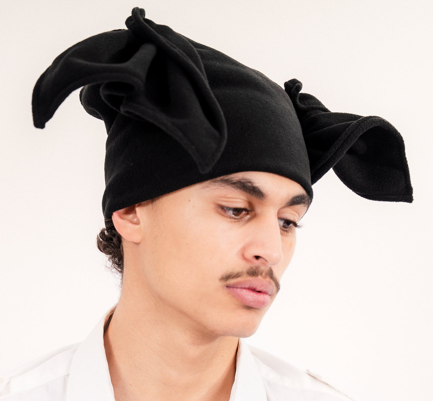 beanie Ruffles - Noir