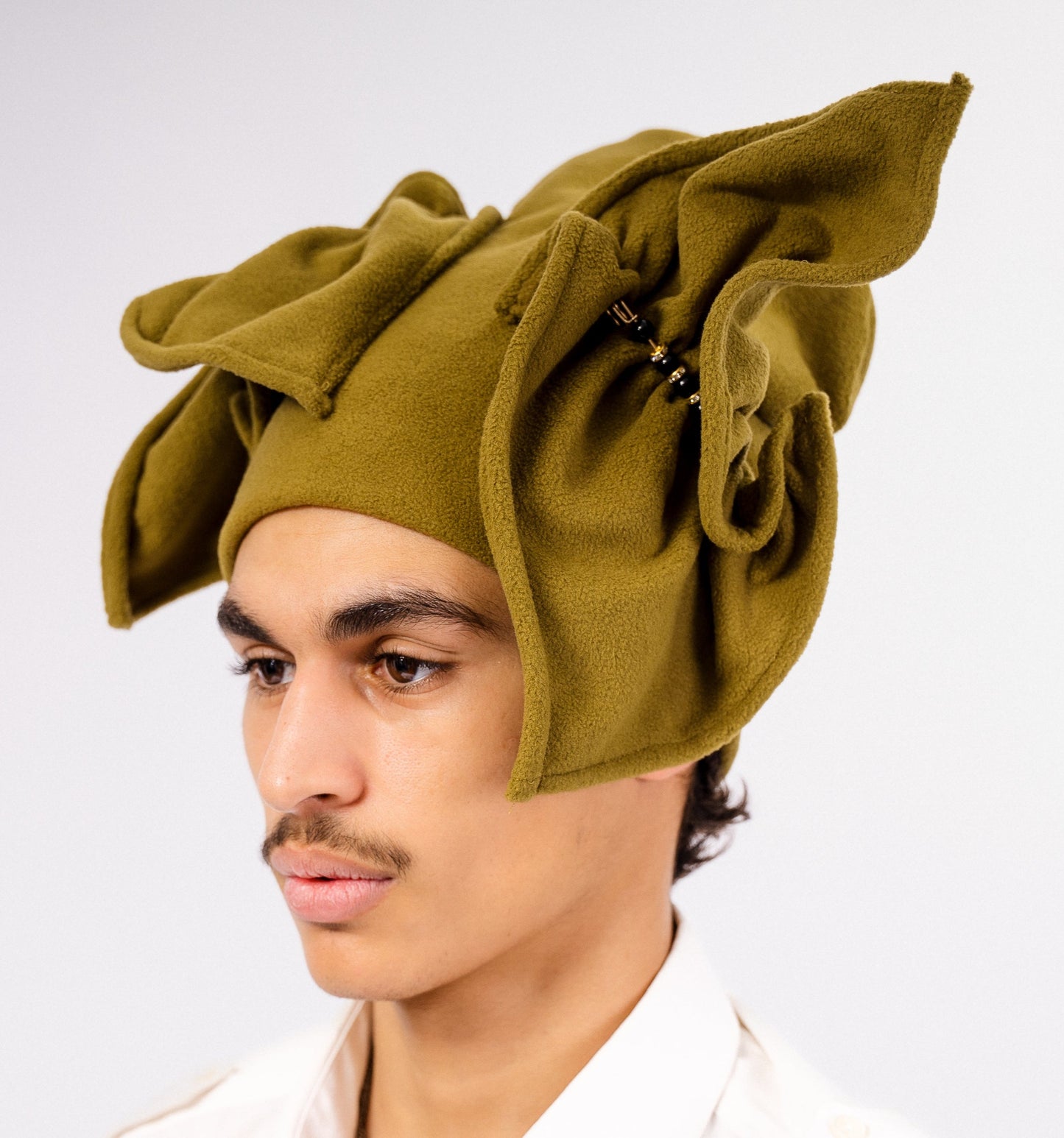 beanie Ruffles - kaki