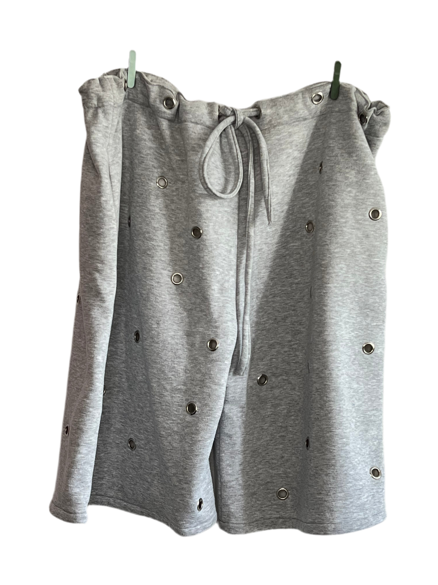 2.Sweat eyelets jorts - grey