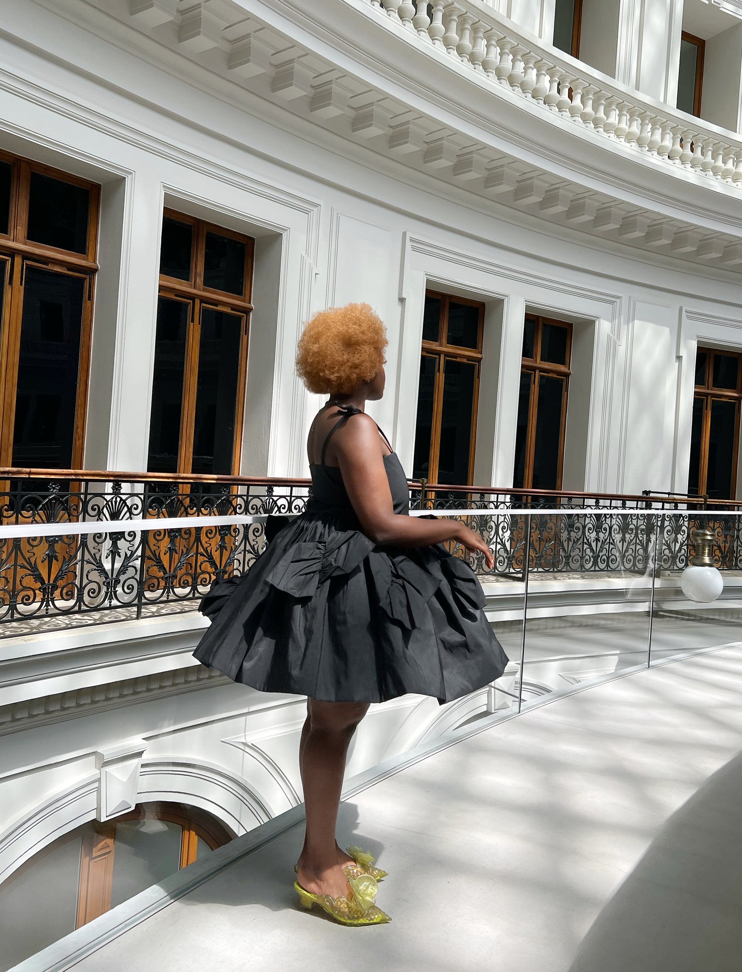 LA ROBE RUFFLES Noir