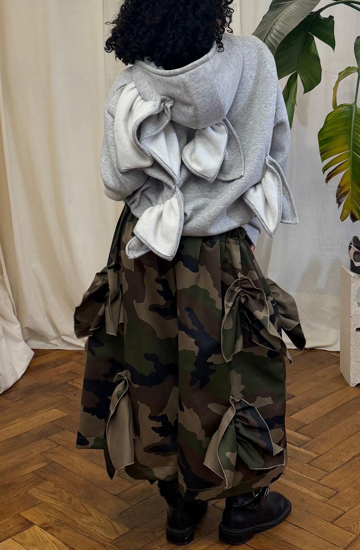 1. Ruffles jorts - camo