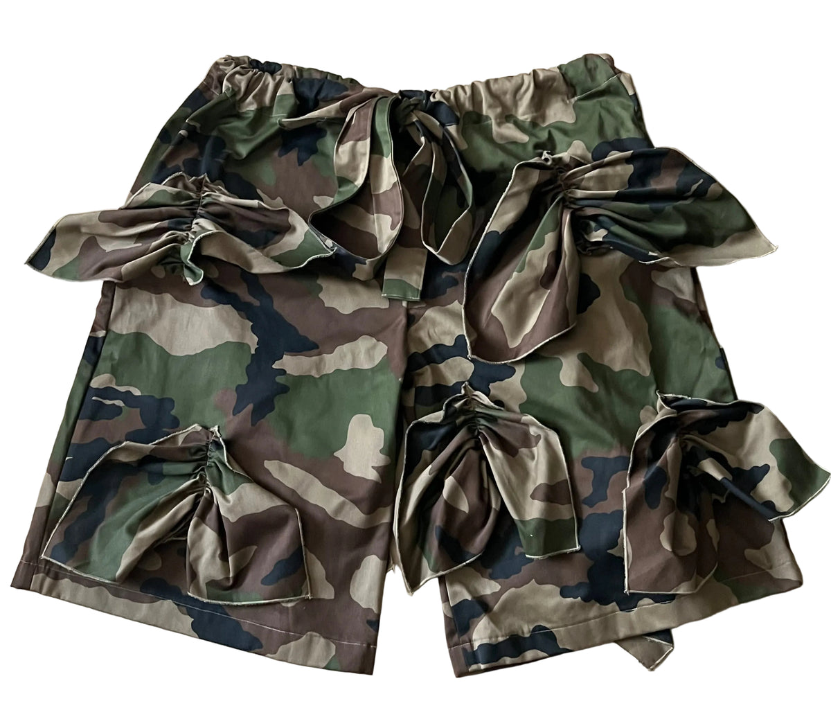 1. Ruffles jorts - camo
