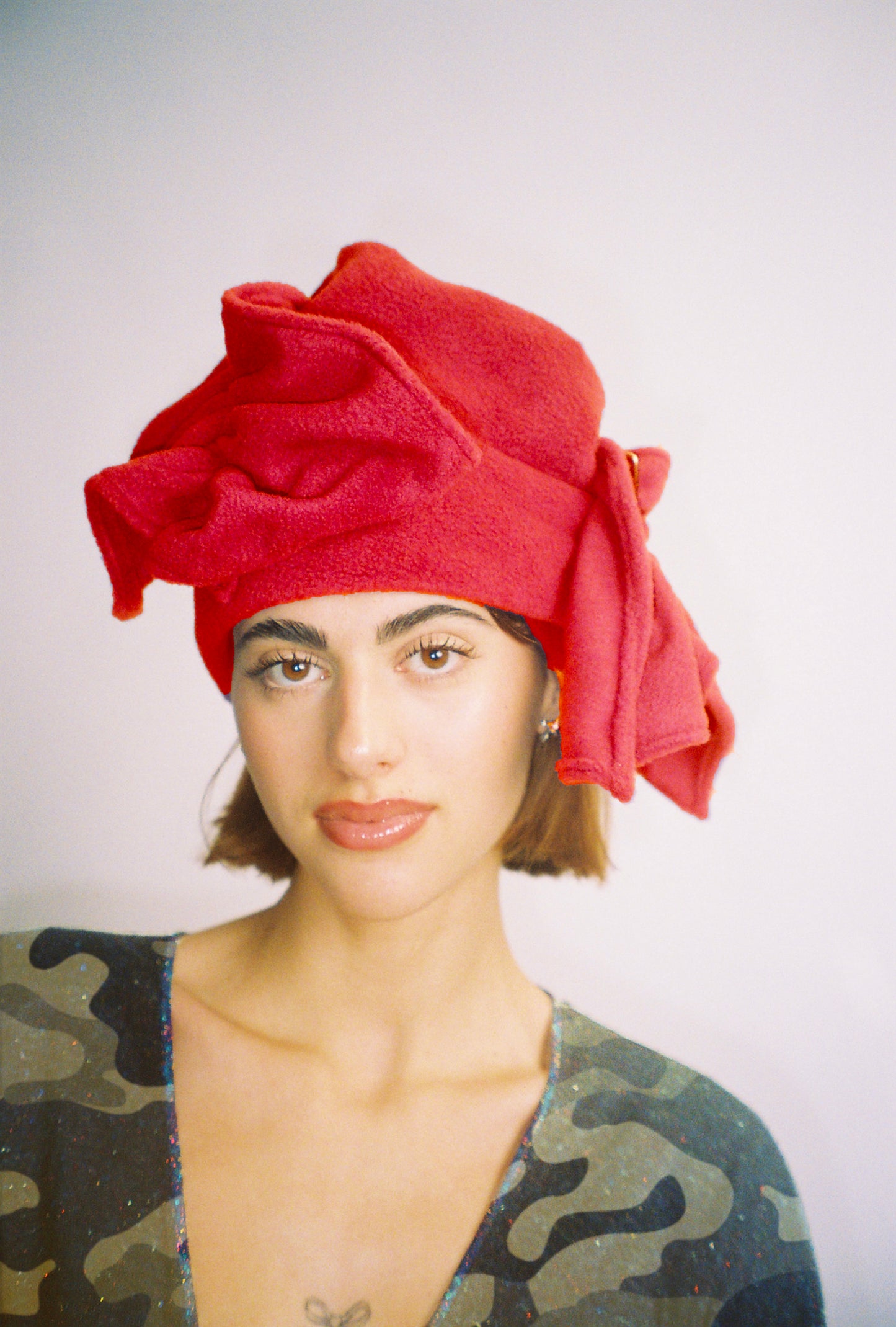 beanie Ruffles - Red