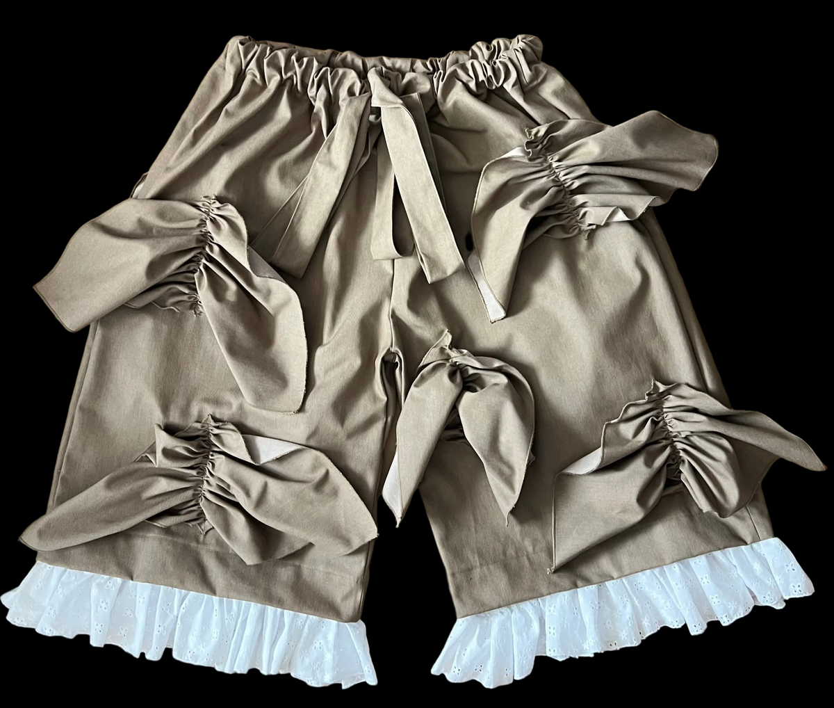 2. Retro Ruffles jorts - Denim camel