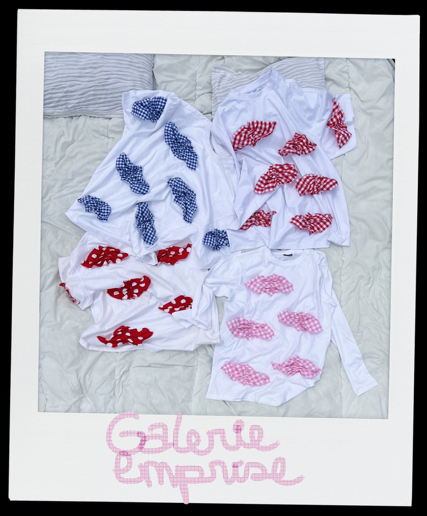 ruffles Tee - pois rouge